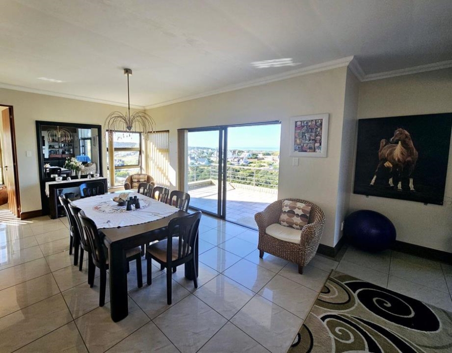 4 Bedroom Property for Sale in Stilbaai Wes Western Cape